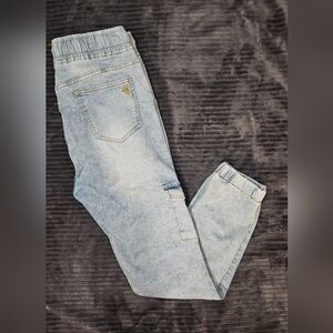 VIP Jogger Jeans